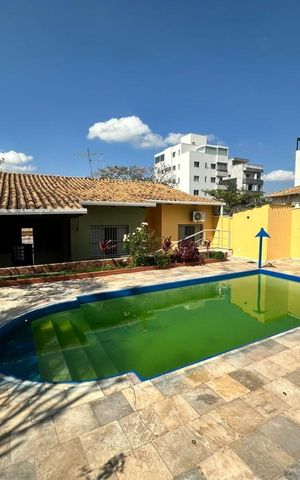 Casa para alugar com 360m², 3 quartos e 2 vagas Casa para alugar com 360m², 3 quartos e 2 vagasPiscina