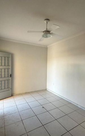 Casa para alugar com 360m², 3 quartos e 2 vagas Casa para alugar com 360m², 3 quartos e 2 vagasQuarto