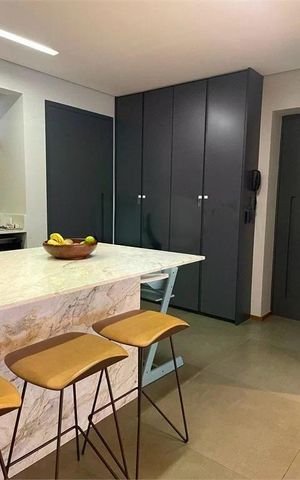 Apartamento à venda com 184m², 3 quartos e 3 vagas