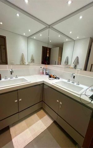 Apartamento à venda com 184m², 3 quartos e 3 vagas