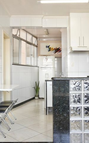Apartamento à venda com 80m², 3 quartos e 1 vaga Apartamento à venda com 80m², 3 quartos e 1 vagaCozinha e Área de Serviço
