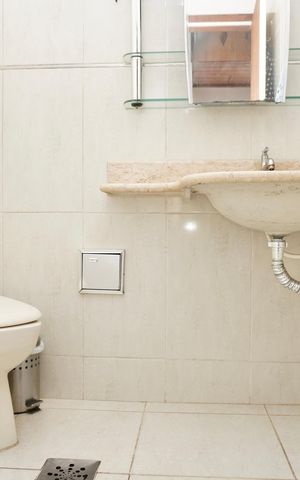 Apartamento à venda com 80m², 3 quartos e 1 vaga Apartamento à venda com 80m², 3 quartos e 1 vagaBanheiro Social