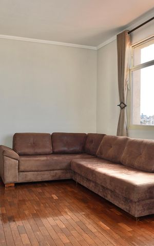 Apartamento à venda com 80m², 3 quartos e 1 vaga Apartamento à venda com 80m², 3 quartos e 1 vagaSala