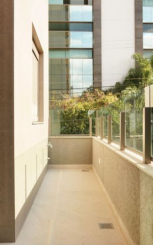 Apartamento à venda com 64m², 1 quarto e 1 vaga Apartamento à venda com 64m², 1 quarto e 1 vagaVaranda