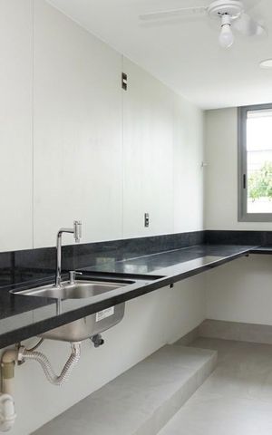 Apartamento à venda com 64m², 1 quarto e 1 vaga Apartamento à venda com 64m², 1 quarto e 1 vagaCozinha e Área de Serviço