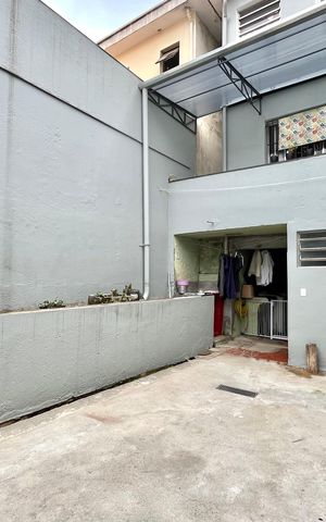 Casa à venda com 157m², 3 quartos e 3 vagas Casa à venda com 157m², 3 quartos e 3 vagasQuintal