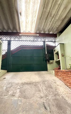 Casa à venda com 157m², 3 quartos e 3 vagas Casa à venda com 157m², 3 quartos e 3 vagasGaragem