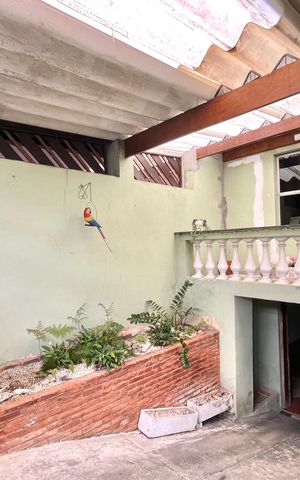 Casa à venda com 157m², 3 quartos e 3 vagas Casa à venda com 157m², 3 quartos e 3 vagasGaragem