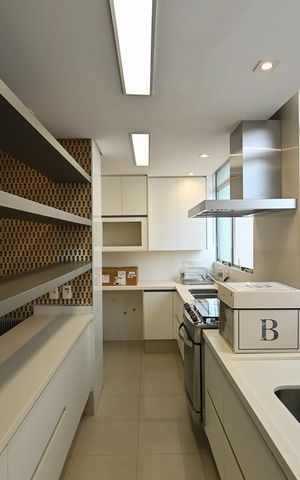 Apartamento à venda com 250m², 3 quartos e 3 vagasCozinha