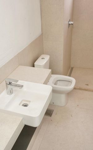 Apartamento à venda com 148m², 2 quartos e 2 vagasSuíte 1 - Banheiro 