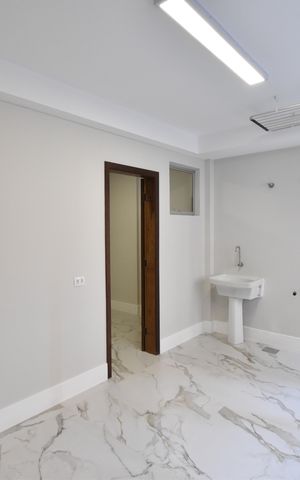 Apartamento à venda com 199m², 4 quartos e 2 vagasÁrea de Serviço