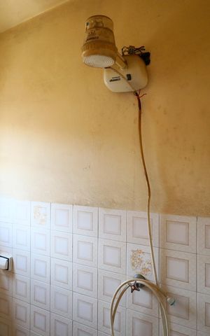 Casa à venda com 250m², 4 quartos e 4 vagasBanheiro de serviço