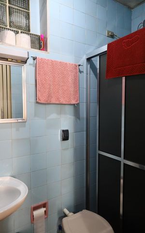 Casa à venda com 250m², 4 quartos e 4 vagasBanheiro da Suíte 2
