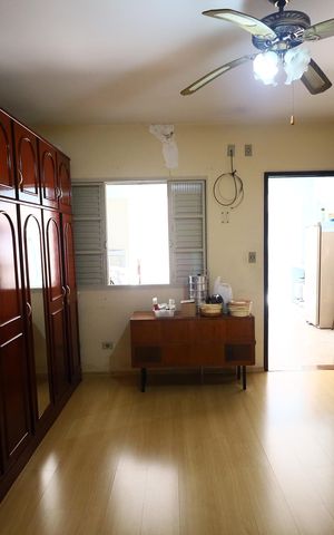Casa à venda com 250m², 4 quartos e 4 vagasSuíte 2