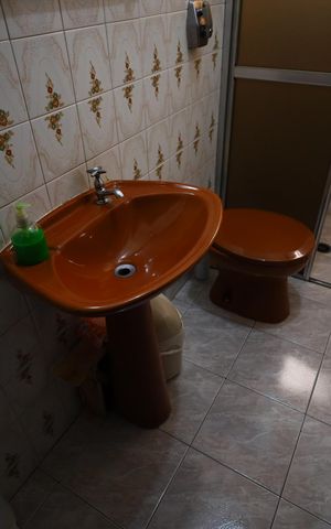 Casa à venda com 250m², 4 quartos e 4 vagasBanheiro Social