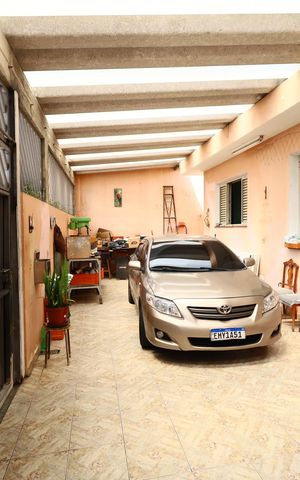 Casa à venda com 250m², 4 quartos e 4 vagasGaragem