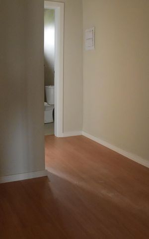 Casa à venda com 117m², 3 quartos e 2 vagasCorredor