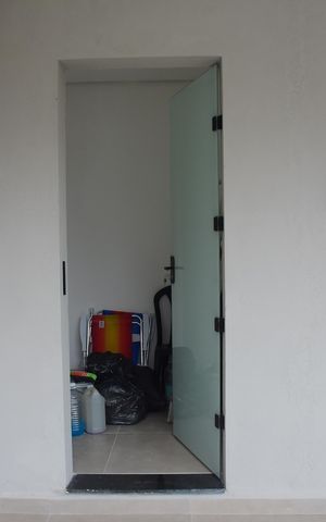 Casa à venda com 117m², 3 quartos e 2 vagasQuarto de serviço