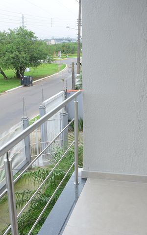 Casa à venda com 117m², 3 quartos e 2 vagasVaranda Suíte
