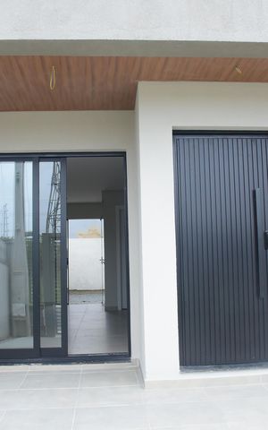 Casa à venda com 117m², 3 quartos e 2 vagasÁrea externa