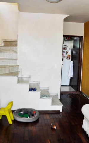 Casa à venda com 143m², 4 quartos e 1 vaga Casa à venda com 143m², 4 quartos e 1 vagaDetalhe - Sala