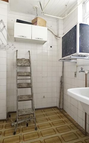 Apartamento à venda com 81m², 3 quartos e 1 vagaÁrea de Serviço