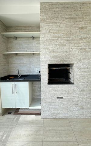 Apartamento para alugar com 95m², 3 quartos e 2 vagas Apartamento para alugar com 95m², 3 quartos e 2 vagasVaranda