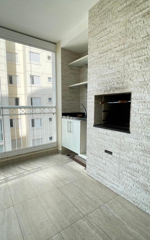 Apartamento para alugar com 95m², 3 quartos e 2 vagas Apartamento para alugar com 95m², 3 quartos e 2 vagasVaranda