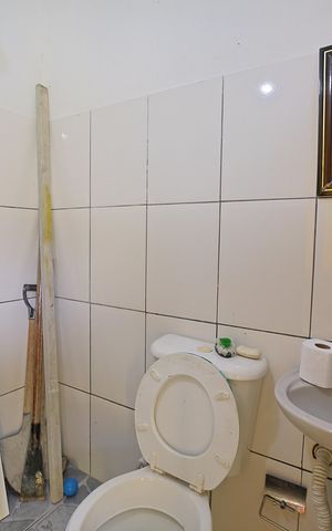 Casa à venda com 160m², 3 quartos e 2 vagasBanheiro 3