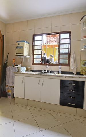 Casa à venda com 160m², 3 quartos e 2 vagasCozinha