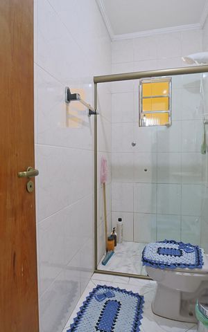 Casa à venda com 160m², 3 quartos e 2 vagasBanheiro Social