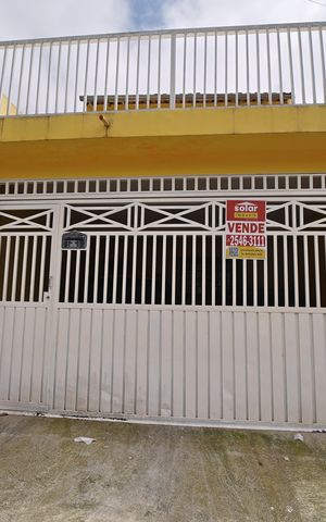 Casa à venda com 160m², 3 quartos e 2 vagasFachada