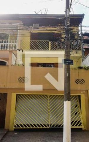 Casa para alugar com 125m², 3 quartos e 2 vagasVaranda