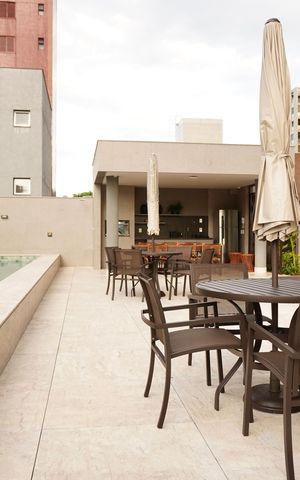 Apartamento à venda com 203m², 3 quartos e 3 vagasÁrea comum - Piscina