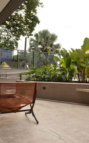 Apartamento à venda com 203m², 3 quartos e 3 vagasÁrea comum - Piscina