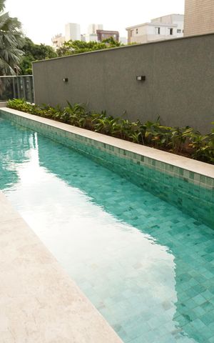 Apartamento à venda com 80m², 2 quartos e 2 vagas Apartamento à venda com 80m², 2 quartos e 2 vagasÁrea comum - Piscina