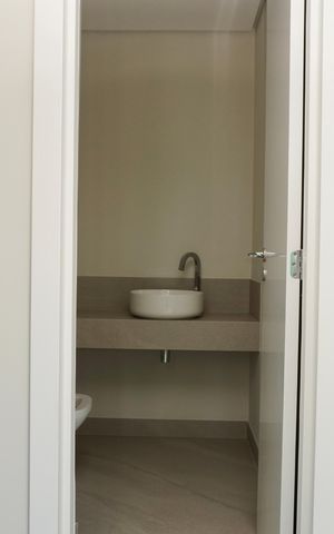 Apartamento à venda com 80m², 2 quartos e 2 vagas Apartamento à venda com 80m², 2 quartos e 2 vagasLavabo