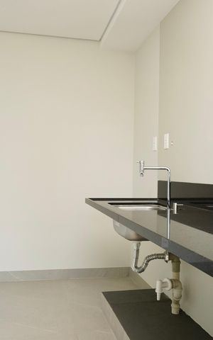 Apartamento à venda com 80m², 2 quartos e 2 vagas Apartamento à venda com 80m², 2 quartos e 2 vagasCozinha e Área de Serviço