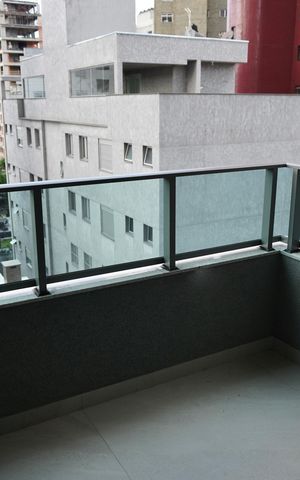 Apartamento à venda com 80m², 2 quartos e 2 vagas Apartamento à venda com 80m², 2 quartos e 2 vagasSala - Varanda