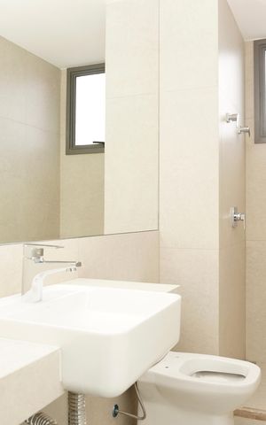 Apartamento à venda com 80m², 2 quartos e 2 vagas Apartamento à venda com 80m², 2 quartos e 2 vagasSuíte 1 - Banheiro