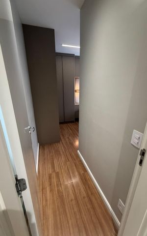 Apartamento à venda com 56m², 2 quartos e 1 vaga Apartamento à venda com 56m², 2 quartos e 1 vagaCorredor