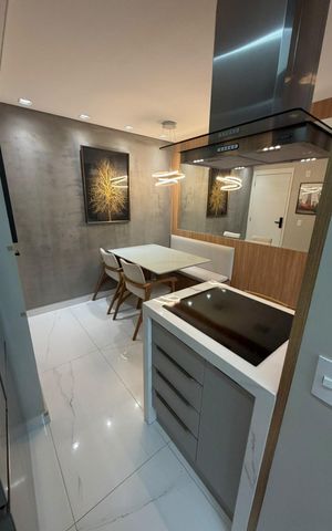 Apartamento à venda com 56m², 2 quartos e 1 vaga Apartamento à venda com 56m², 2 quartos e 1 vagaSala de Jantar