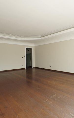 Casa para alugar com 800m², 6 quartos e 2 vagasSala