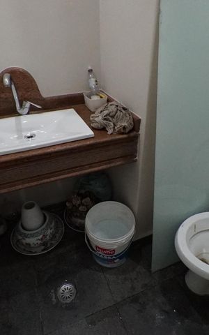 Casa para alugar com 800m², 6 quartos e 2 vagasLavabo