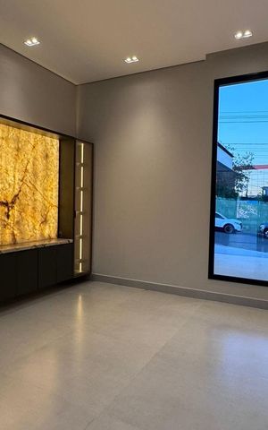 Casa de condomínio à venda com 500m², 3 quartos e 8 vagas Casa de condomínio à venda com 500m², 3 quartos e 8 vagasSala