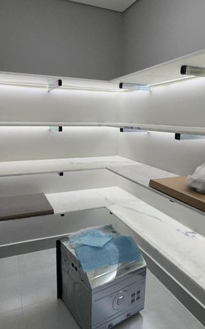 Casa de condomínio à venda com 500m², 3 quartos e 8 vagas Casa de condomínio à venda com 500m², 3 quartos e 8 vagasDespensa