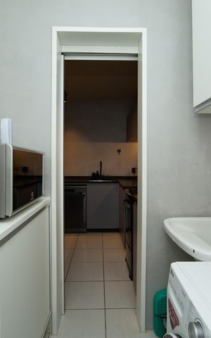 Apartamento à venda com 183m², 3 quartos e 2 vagas Apartamento à venda com 183m², 3 quartos e 2 vagasAREA DE SERVICO