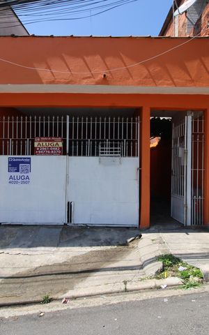 Casa para alugar com 70m², 1 quarto e 1 vagaFachada