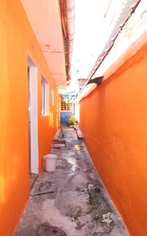 Casa para alugar com 70m², 1 quarto e 1 vagaCorredor lateral