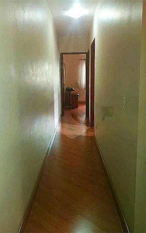 Casa à venda com 203m², 3 quartos e 4 vagas
